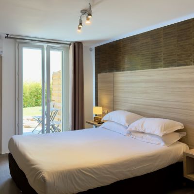 chambre pmr 05 hotel ile rousse 2026 14