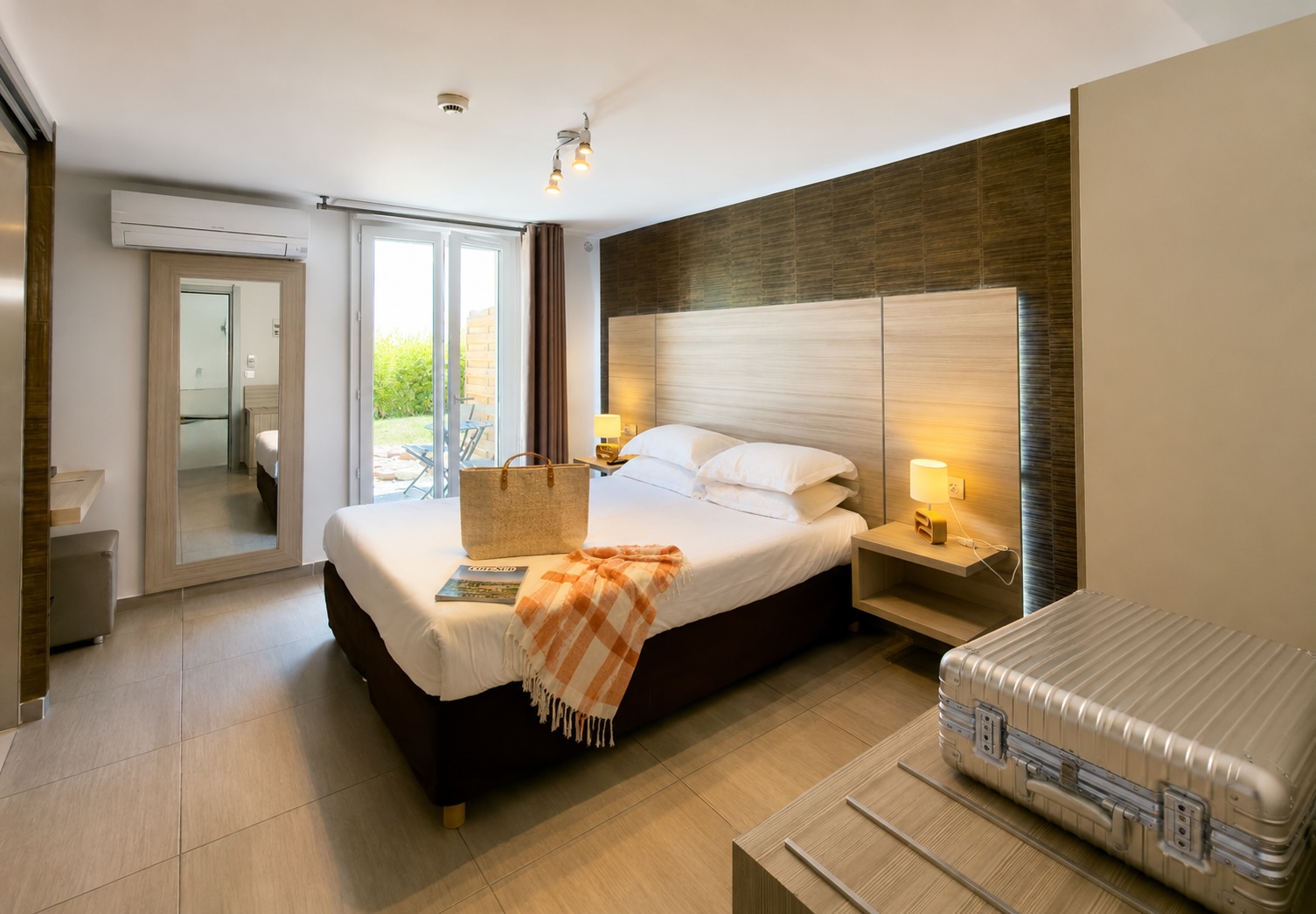 chambre pmr hero hotel ile rousse 2026