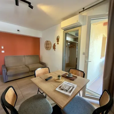 appartement 12 salon hotel ile rousse 2026 22